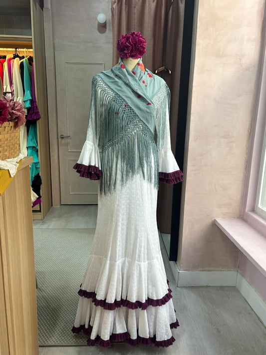 Mantoncillo de flamenca bordado | Valvanuz Madrid