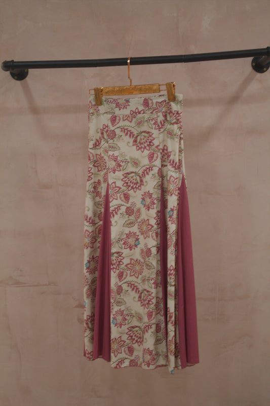 Falda midi rosa
