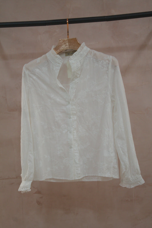 Blusa Mocambo blanca bordada con lazo
