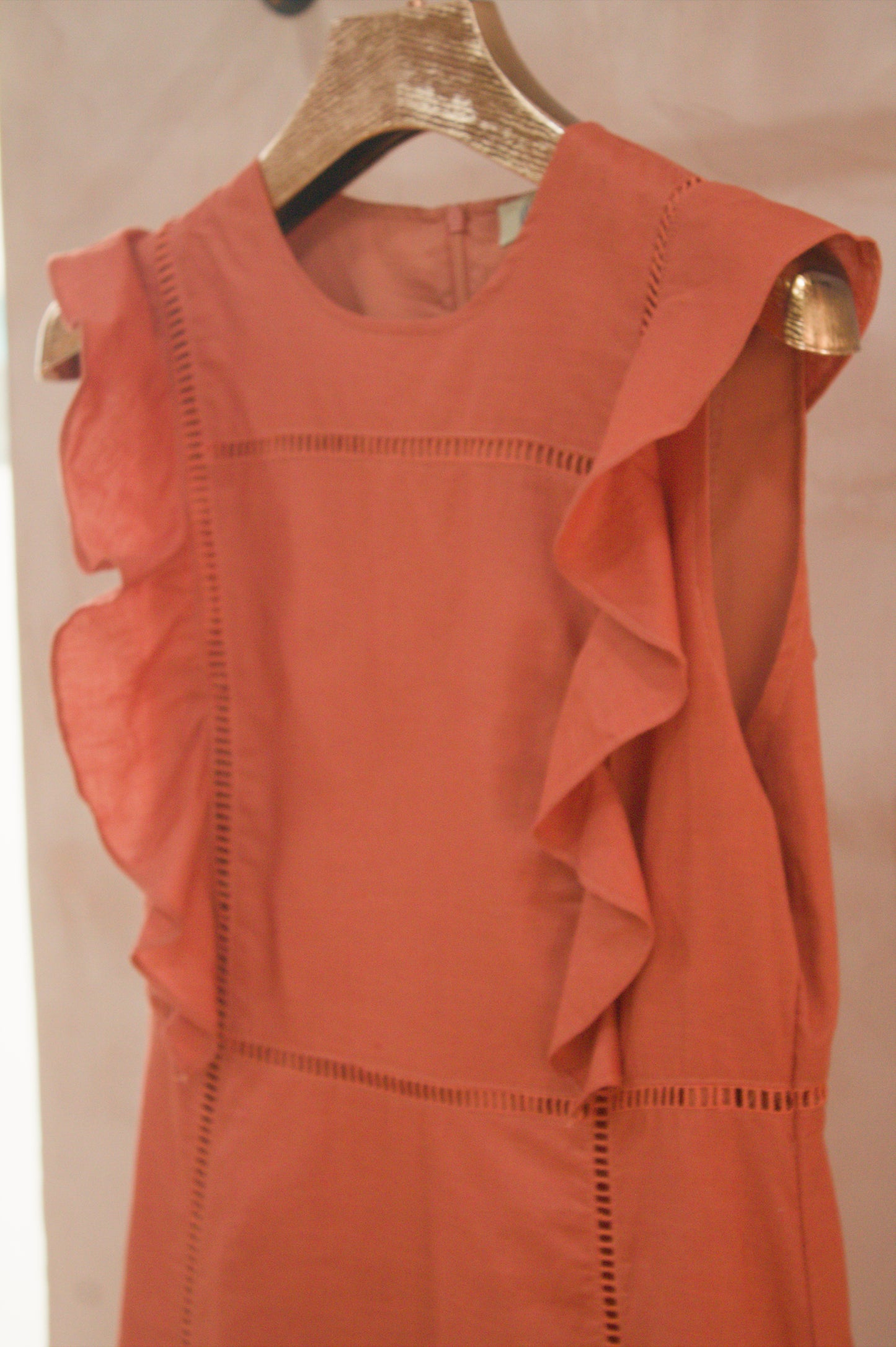 Vestido con volantes