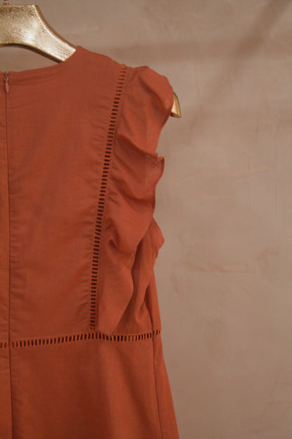 Vestido con volantes